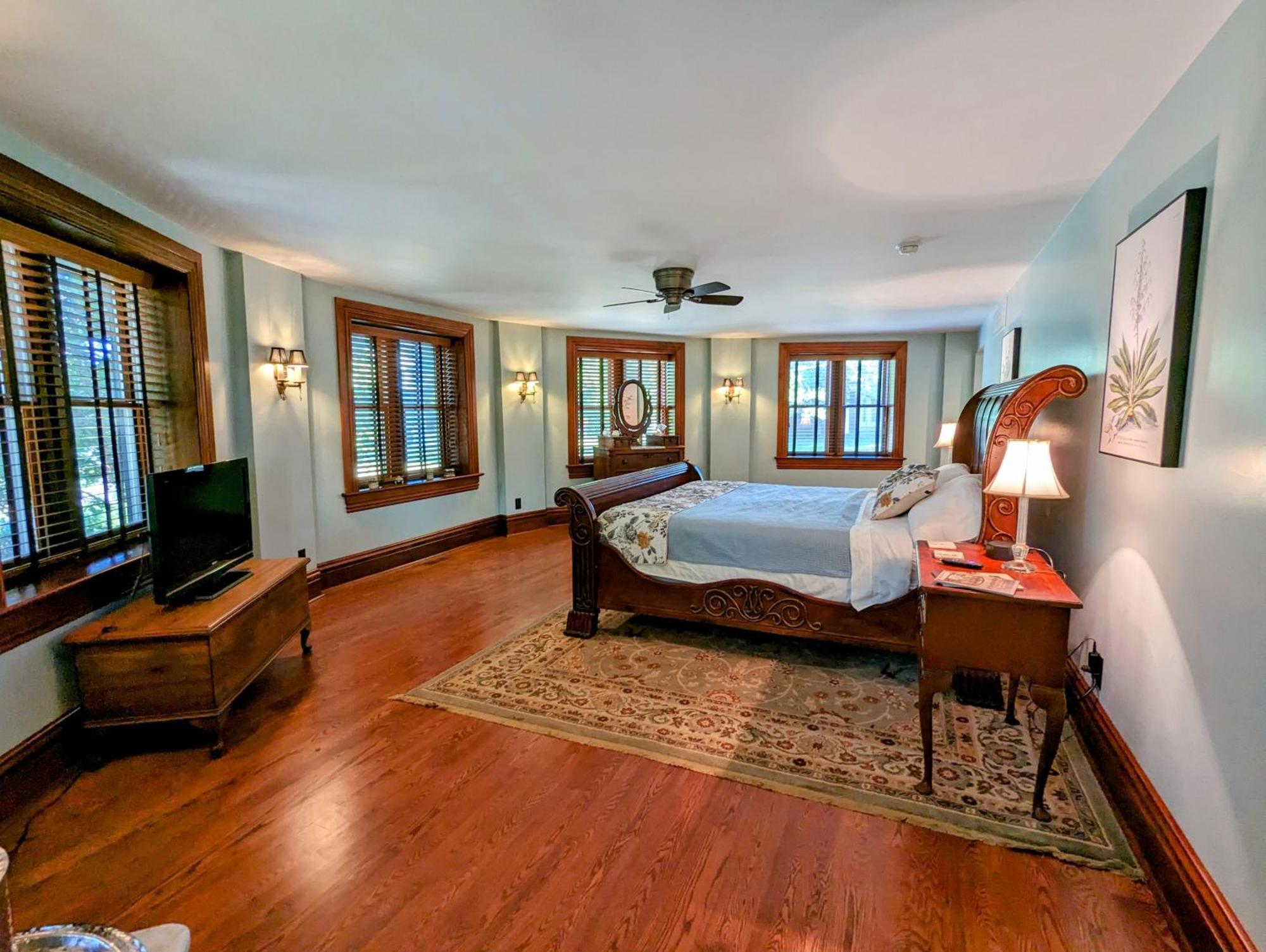 Gothic Heights Inn Clifton Heights Pokoj fotografie
